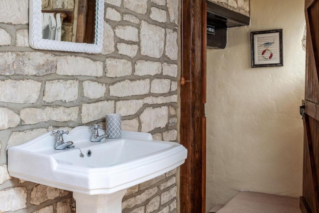 Teasel Cross Cottage, Painswick Страуд Экстерьер фото